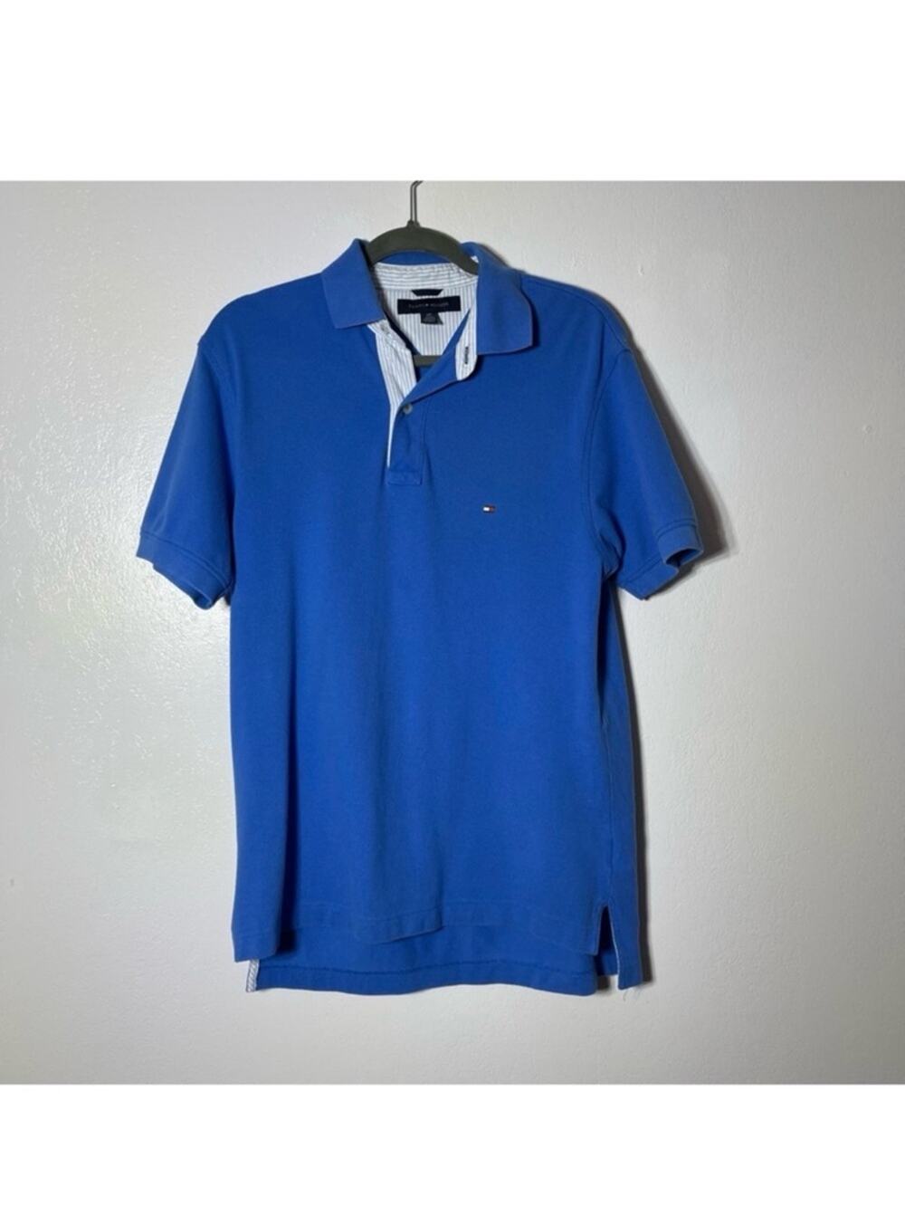 Tommy Hilfiger, Polo Shirt. Size Small. In excellent condition!